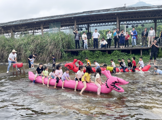 品味經(jīng)典 筑夢(mèng)童年 爭(zhēng)做新時(shí)代好少年